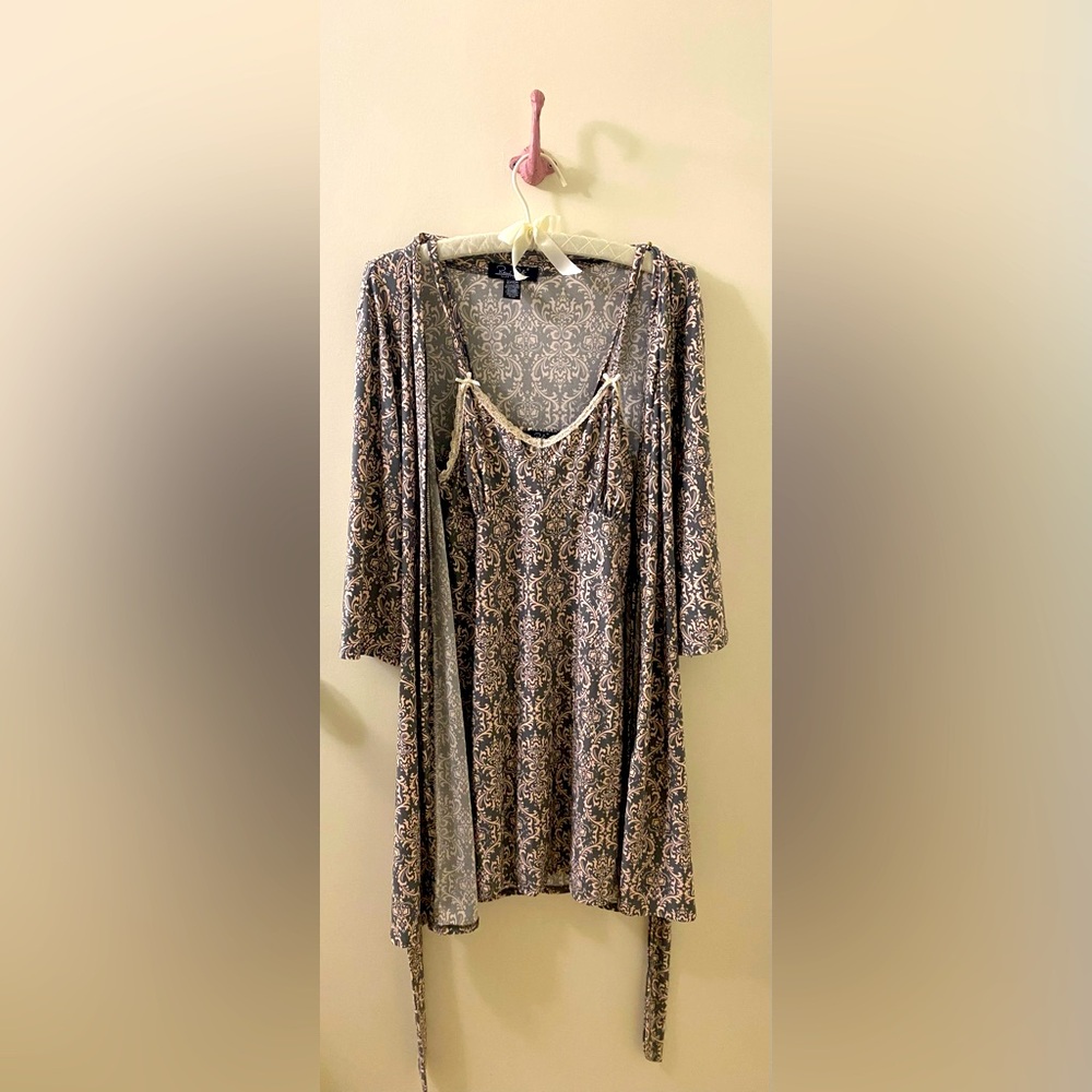 Rene Rolf Floral Nightgown and Ribe